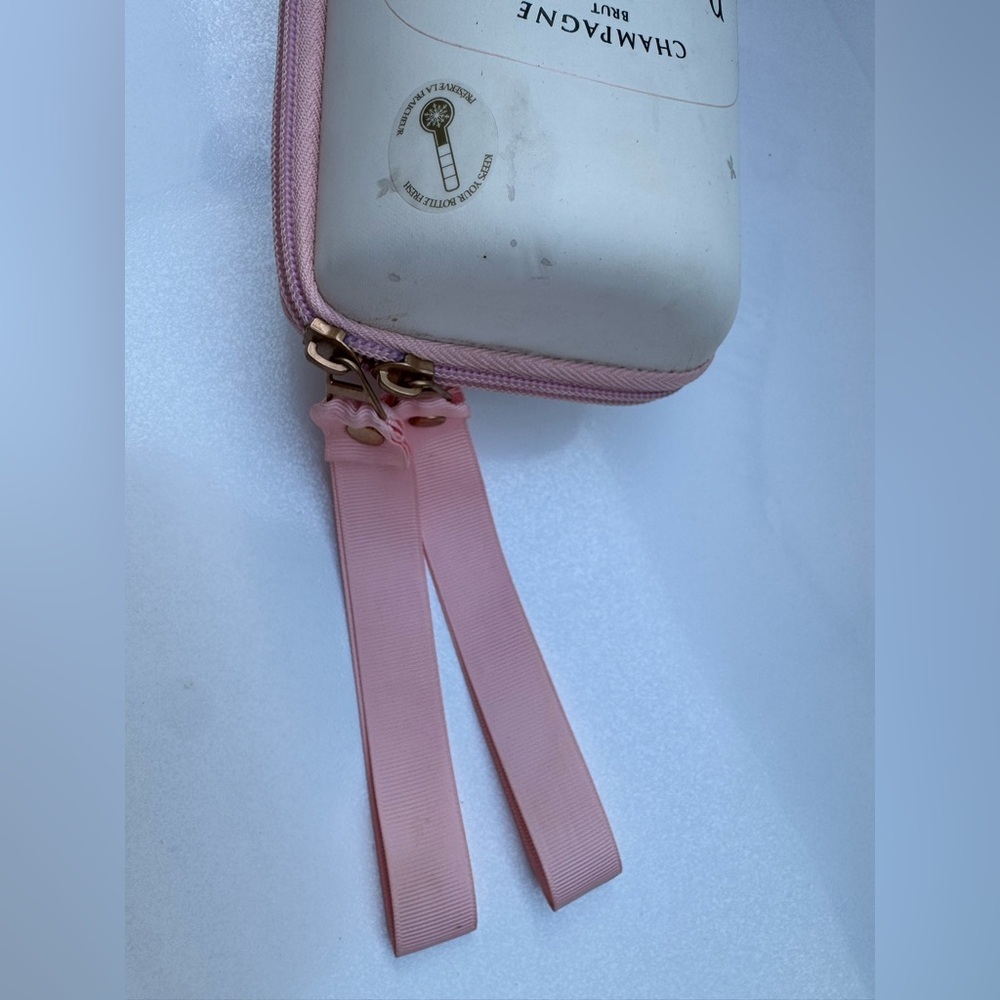 Perrier-Joet Blason Rosé "Enchanted Nature" Pink
Bottle Case limited edition - Picture 4 of 8